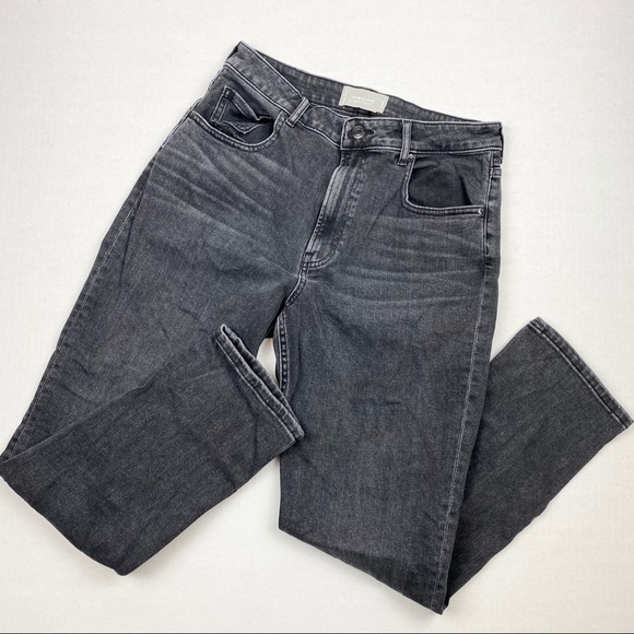 Everlane Denim - Everlane The Curvy Cheeky Straight Leg Jean